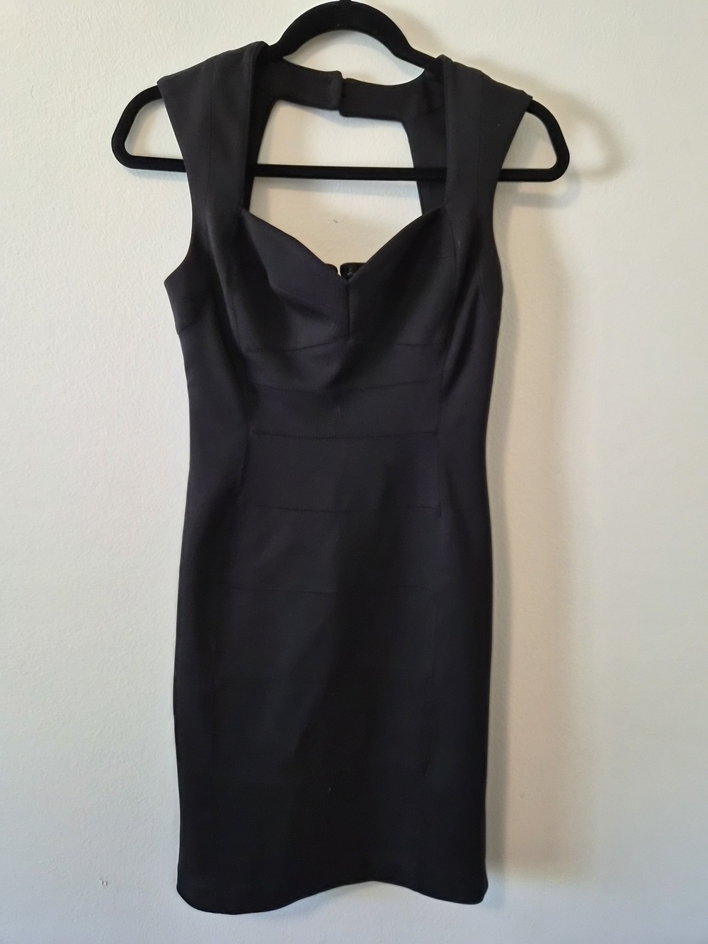 White House Black Market Sweatheart Neckline Bodycon Little Black Dress Size 2
